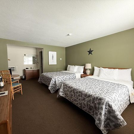 The Trail Inn - Newberry, Mi - Formerly Knollwood Inn - 13467 M-28 Esterno foto